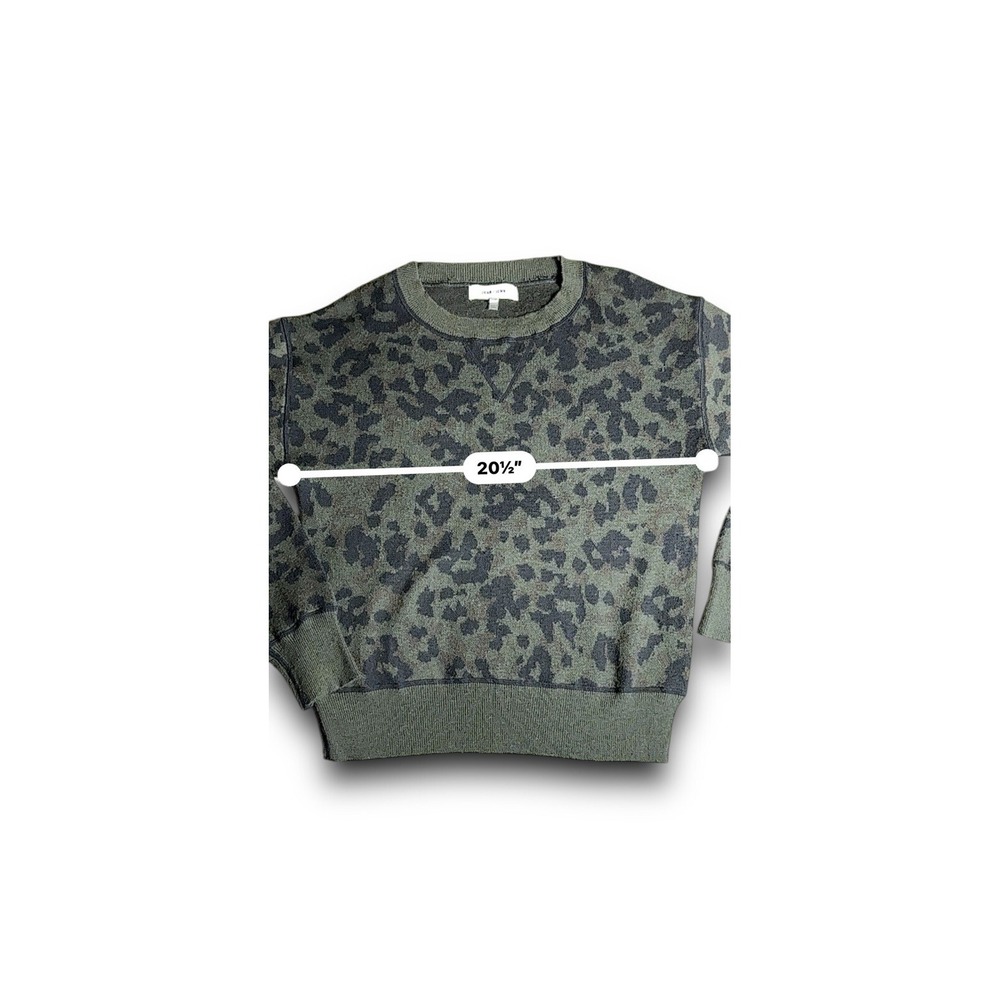 John + Jenn Womens Sweater Green Black Cheetah Print Knit Sz XS Oversized. Camo - Picture 7 of 12